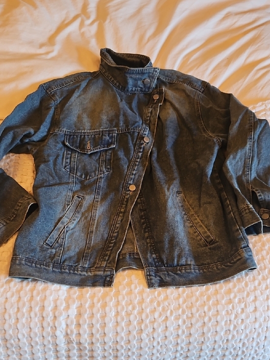 pretty find Jackets & Blazers - Classic Women's Dark Denim Jean Jacket